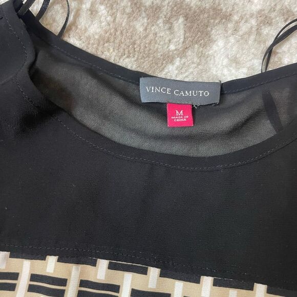 Vince Camuto black & cream patterned semi sheer SZ M - Picture 9 of 9
